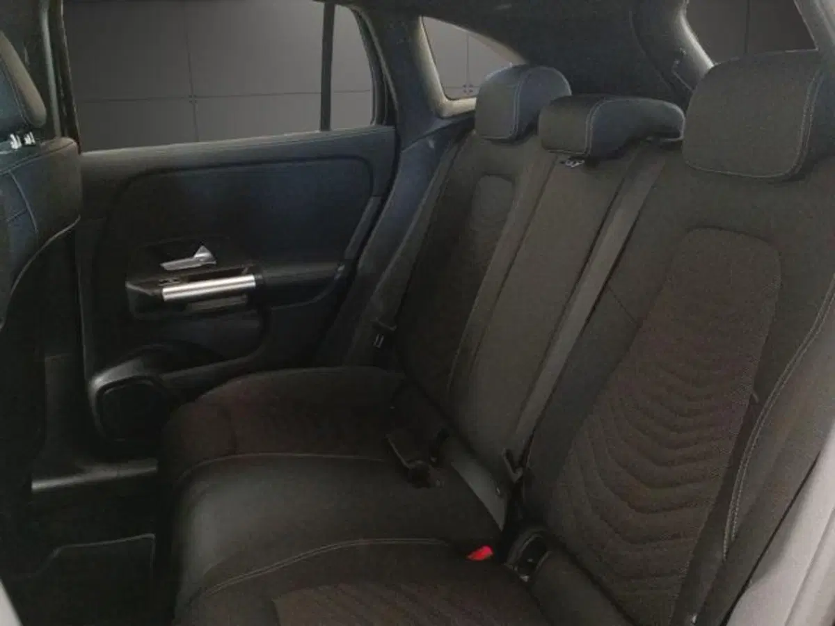 Mercedes-Benz GLA SUV usata a Milano (8)