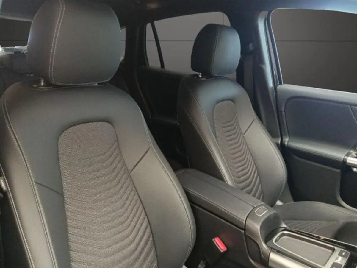 Mercedes-Benz GLA SUV usata a Milano (9)
