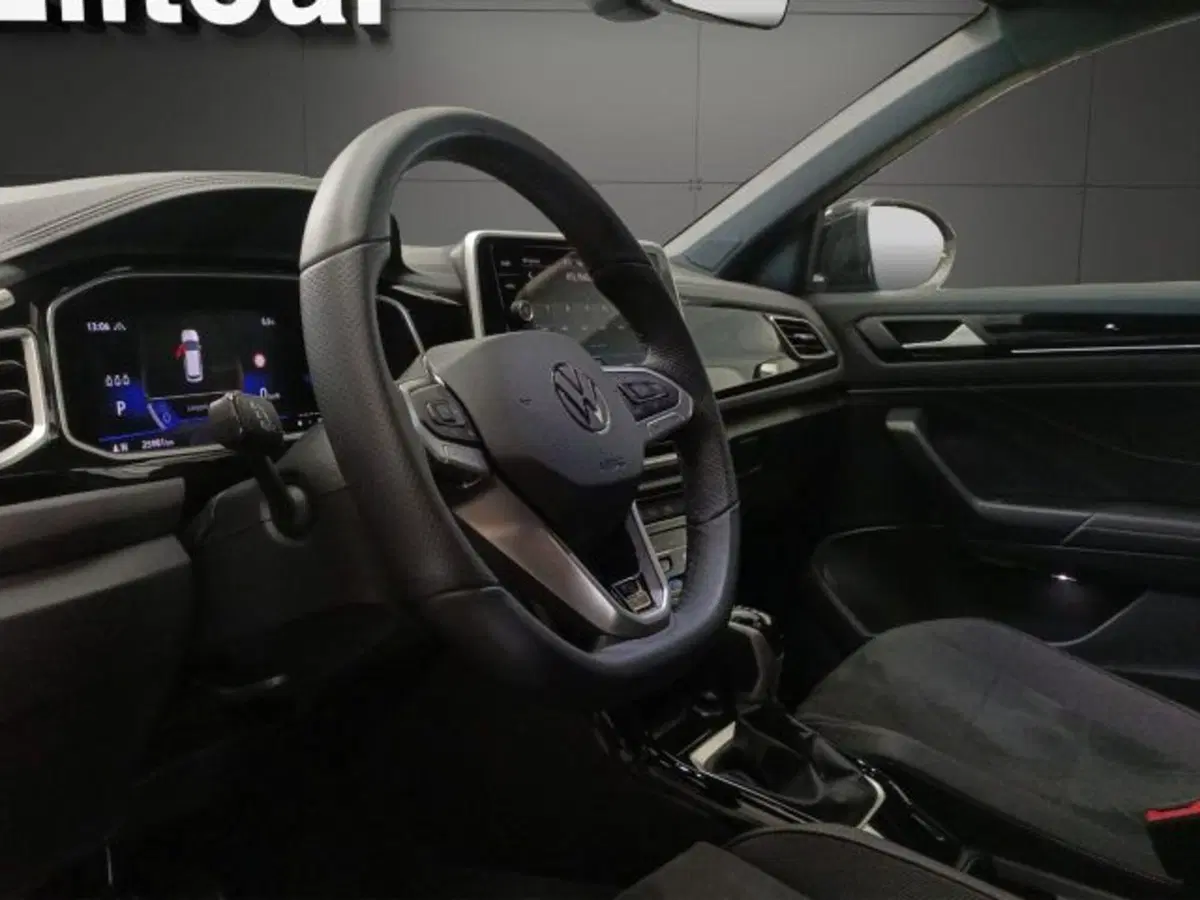 Volkswagen T-Roc usata a Novara (12)