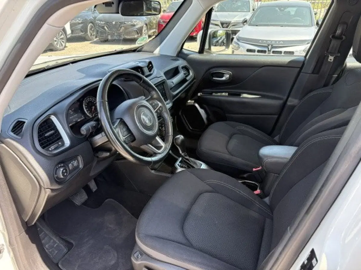 Jeep Renegade usata a Macerata (10)