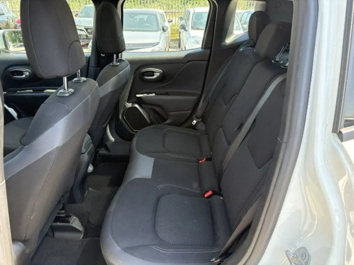 Jeep Renegade usata a Macerata (12)