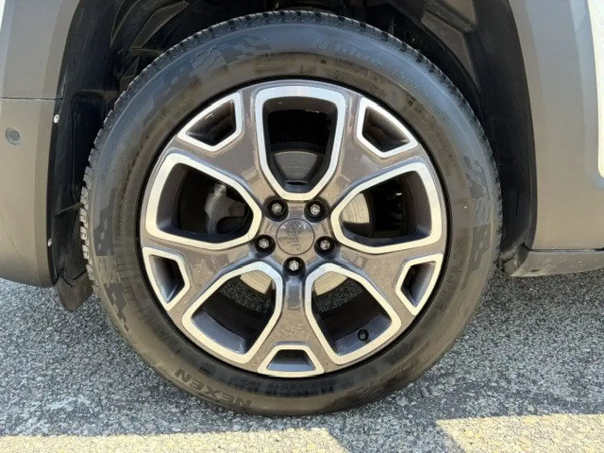 Jeep Renegade usata a Macerata (9)