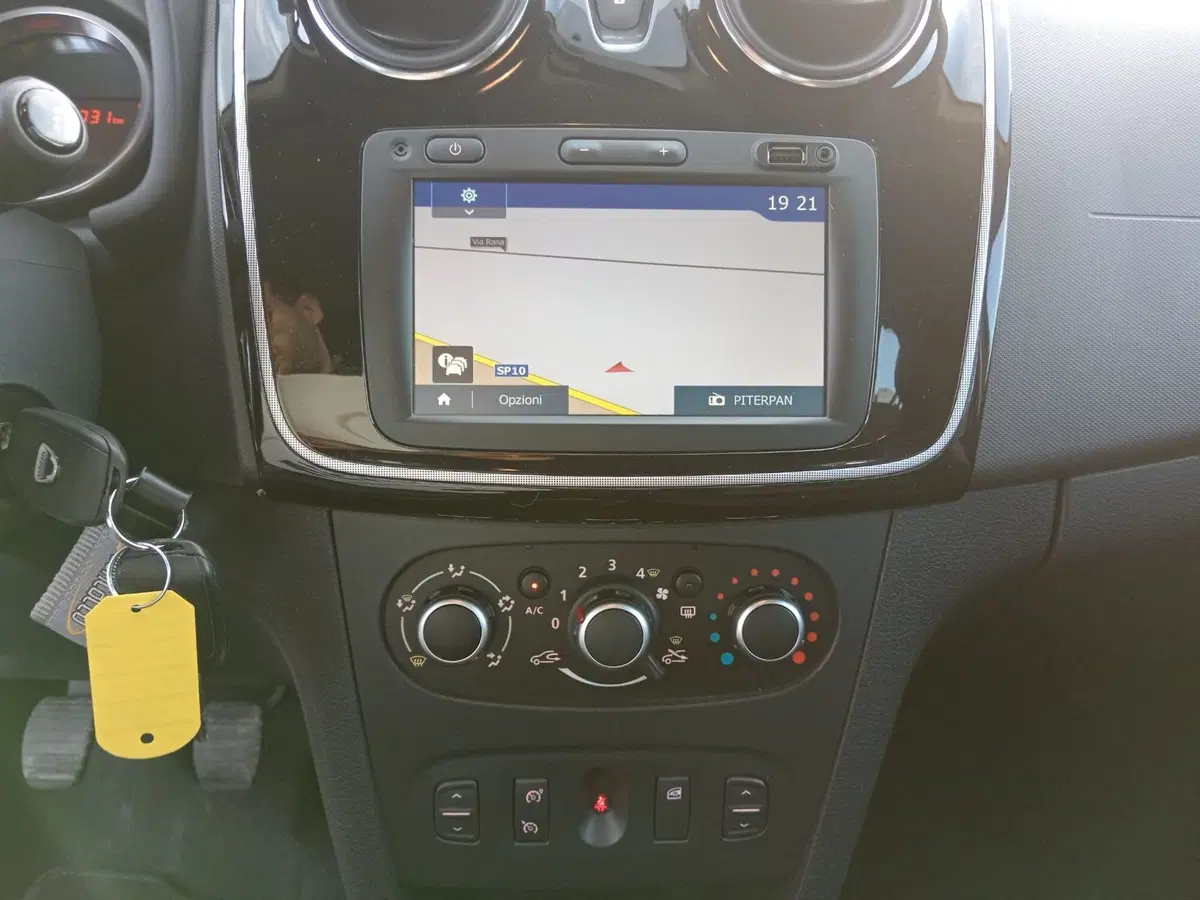 Dacia Sandero usata a Alessandria (13)
