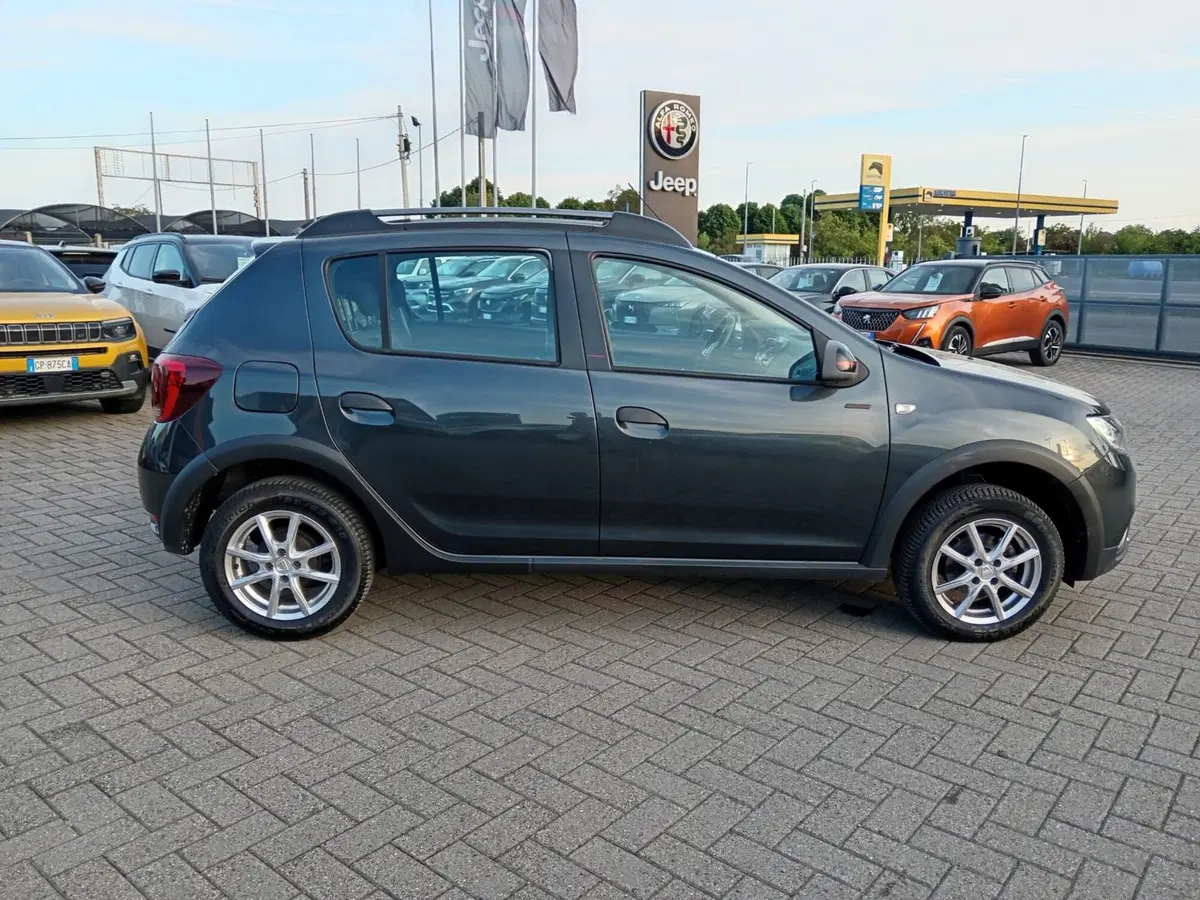 Dacia Sandero usata a Alessandria (4)