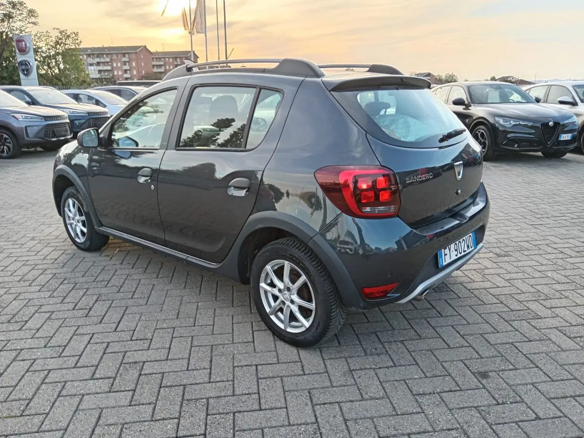 Dacia Sandero usata a Alessandria (7)