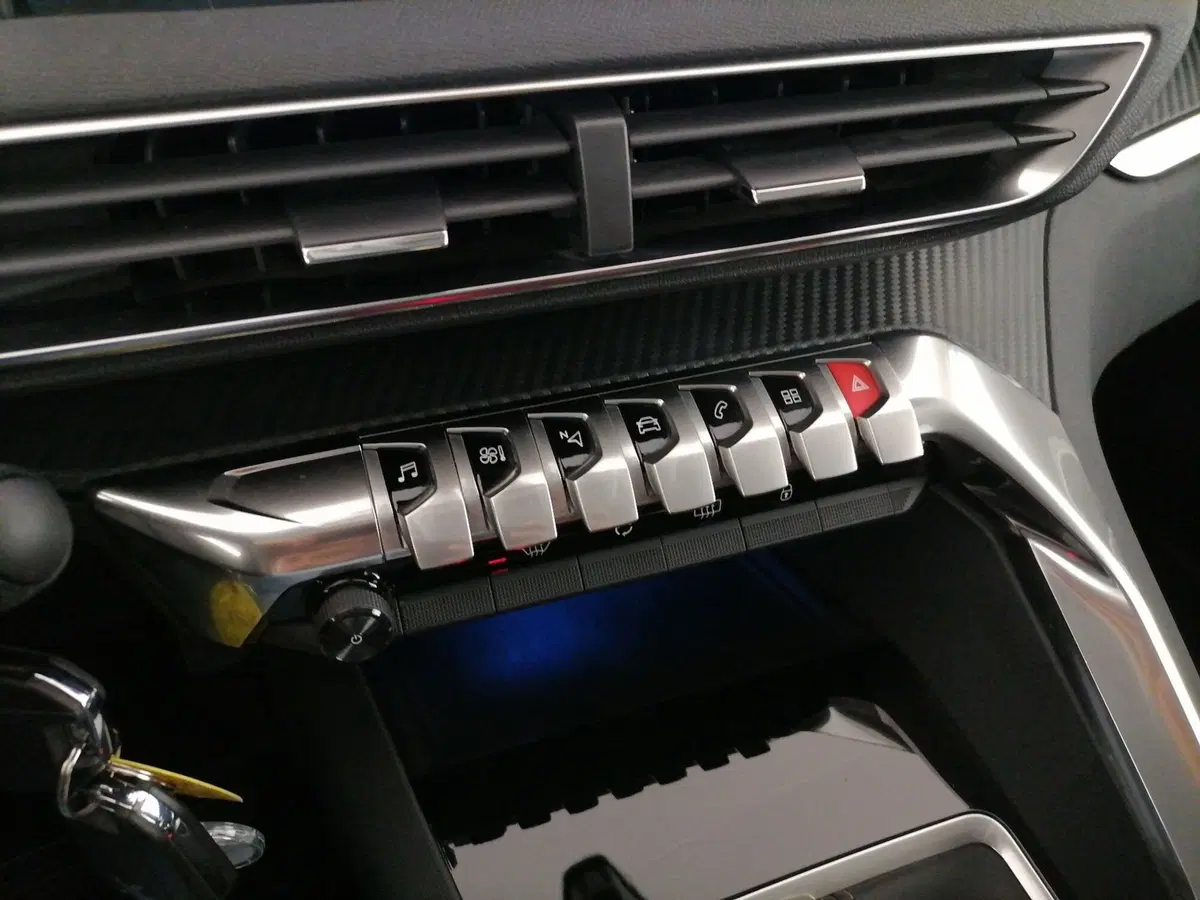 Peugeot 3008 usata a Roma (14)