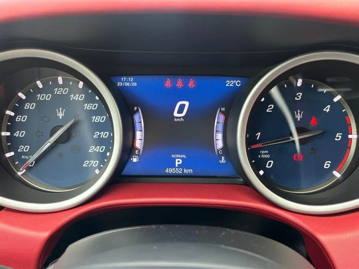 Maserati Ghibli usata a Catania (8)