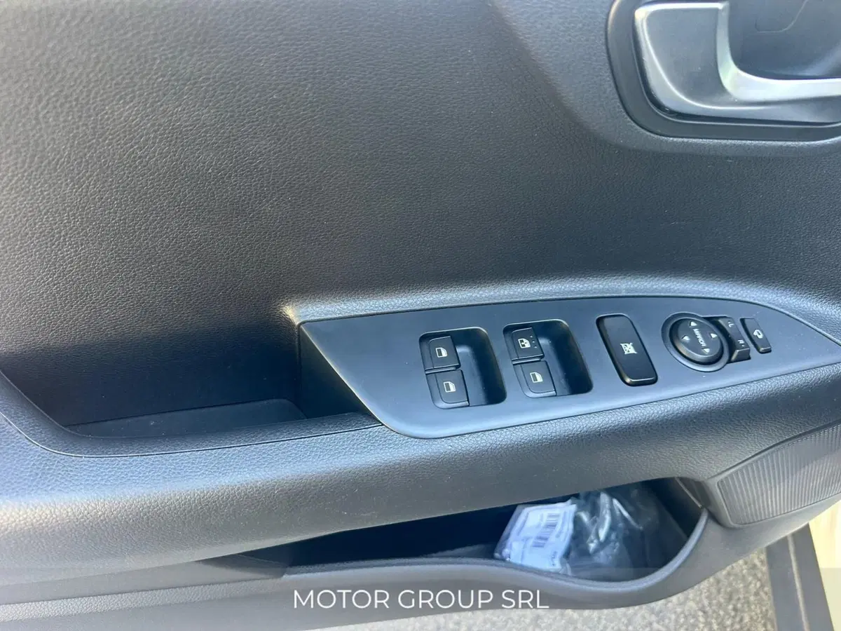 Kia Stonic usata a Napoli (12)