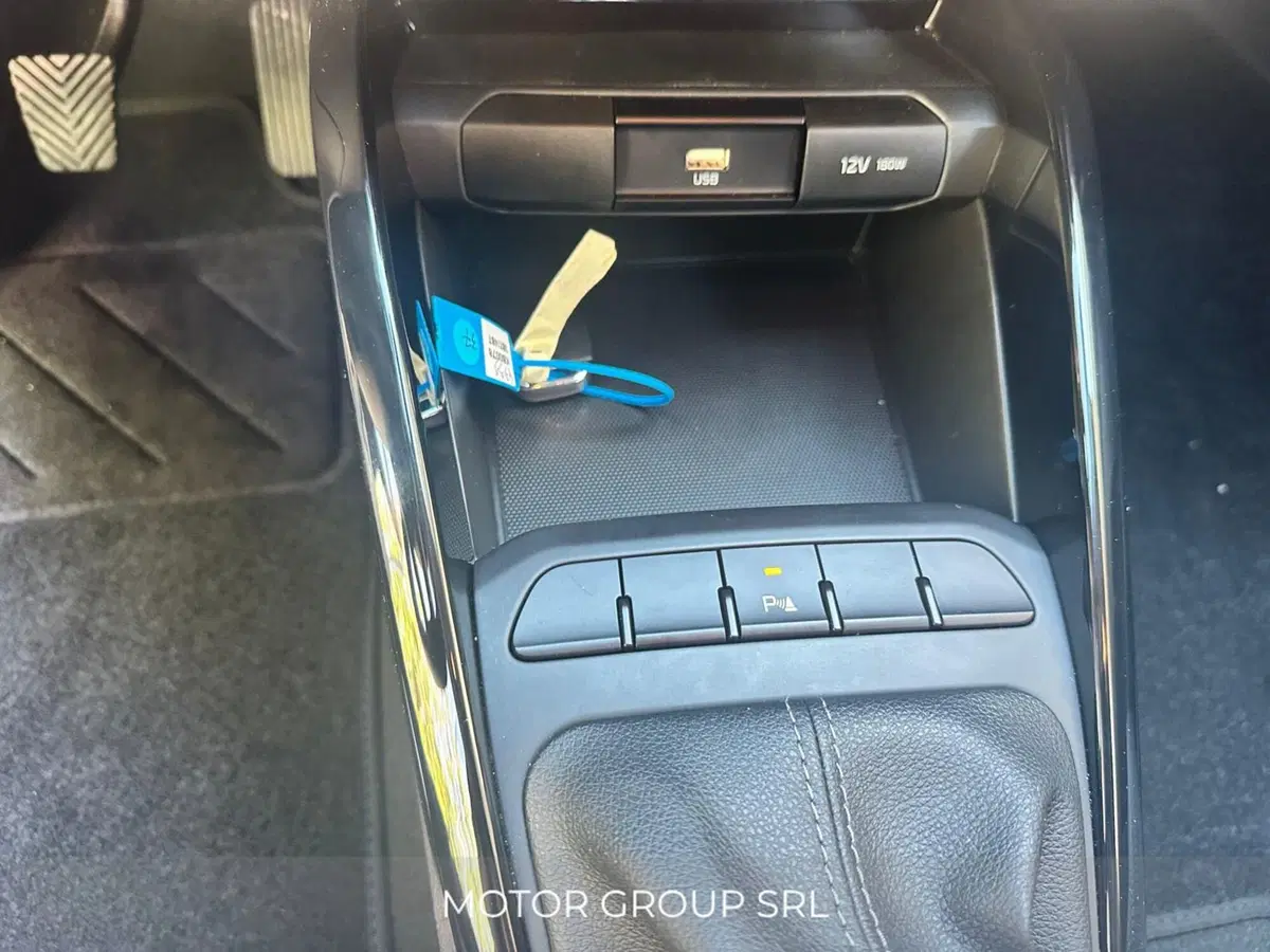 Kia Stonic usata a Napoli (17)