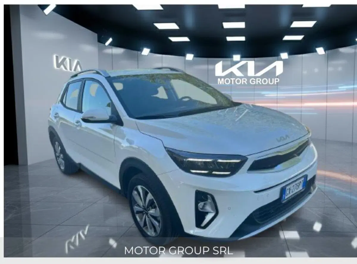 Kia Stonic usata a Napoli (2)