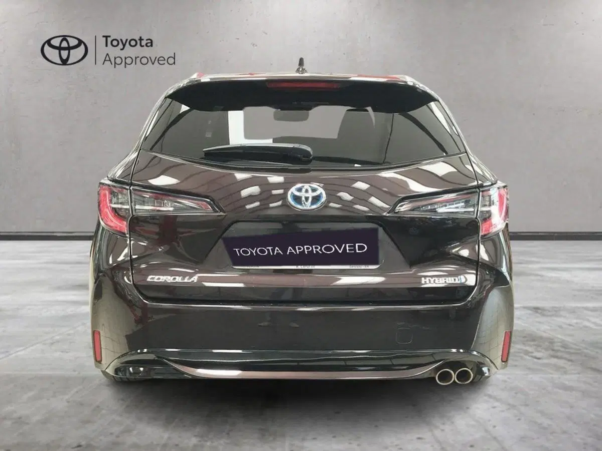 Toyota Corolla Touring Sports usata a Roma (12)