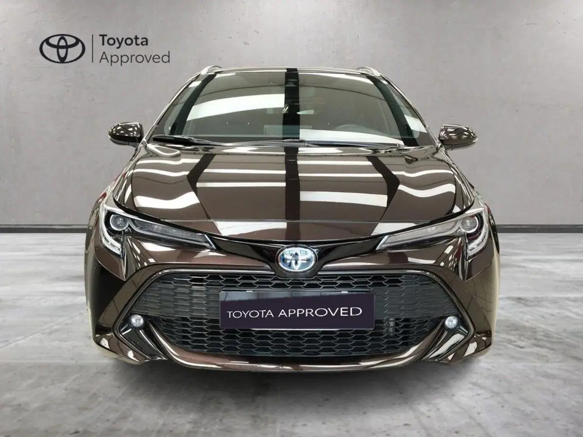 Toyota Corolla Touring Sports usata a Roma (13)