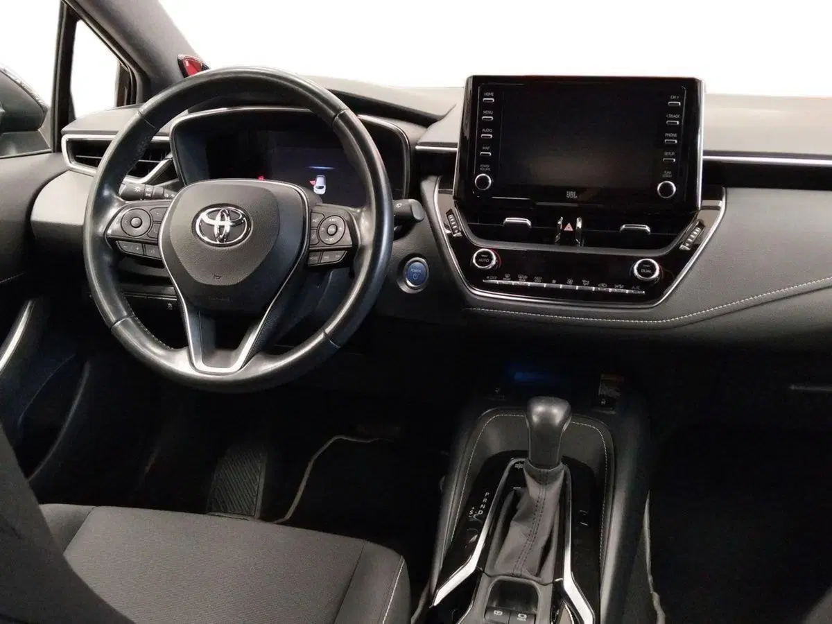 Toyota Corolla Touring Sports usata a Roma (8)