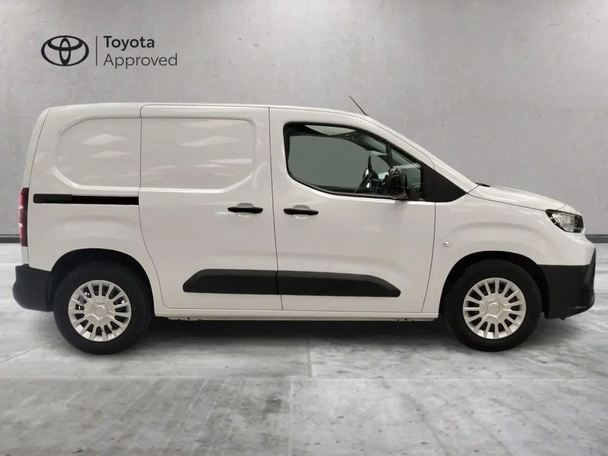 Toyota Proace City Electric usata a Roma (4)