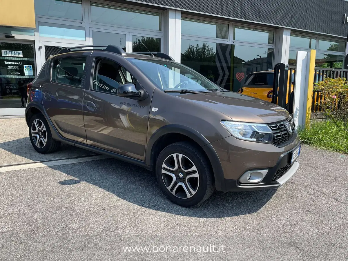 Dacia Sandero usata a Monza e Brianza (3)