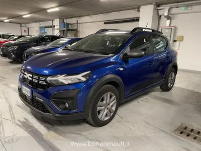 Dacia Sandero Stepway 1.0 tce Expression 90cv cvt del 2023 usata a Lissone