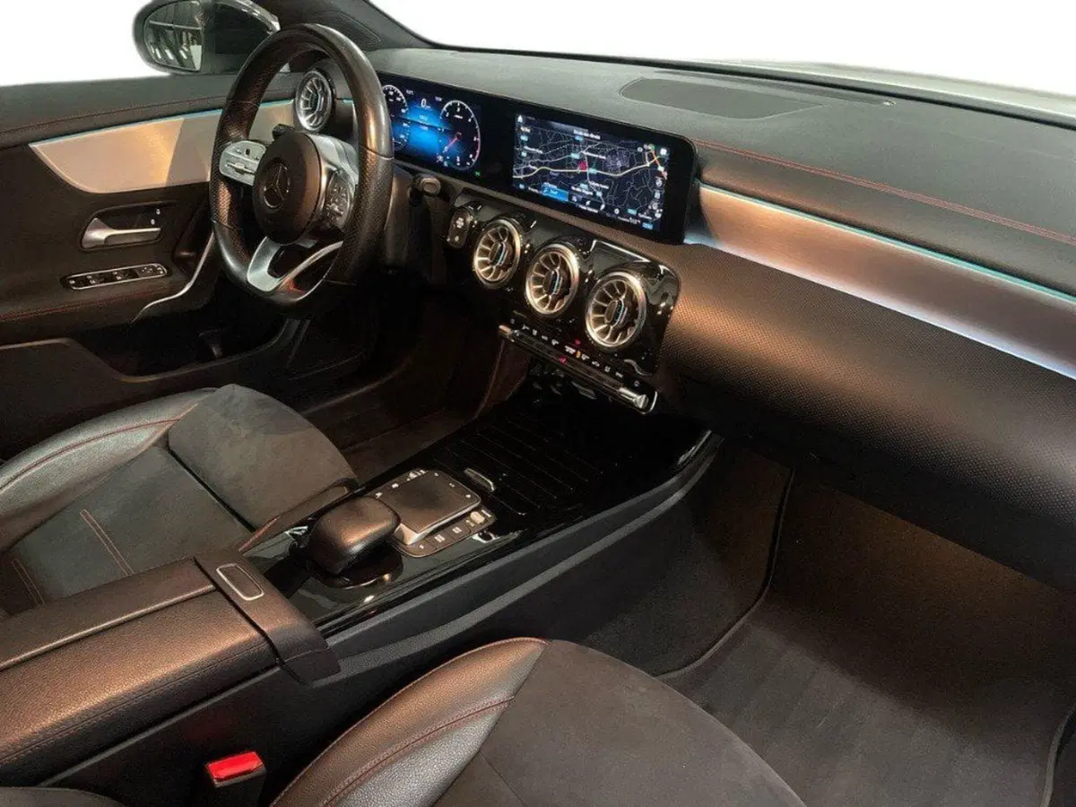 Mercedes-Benz CLA Shooting Brake usata a Macerata (12)
