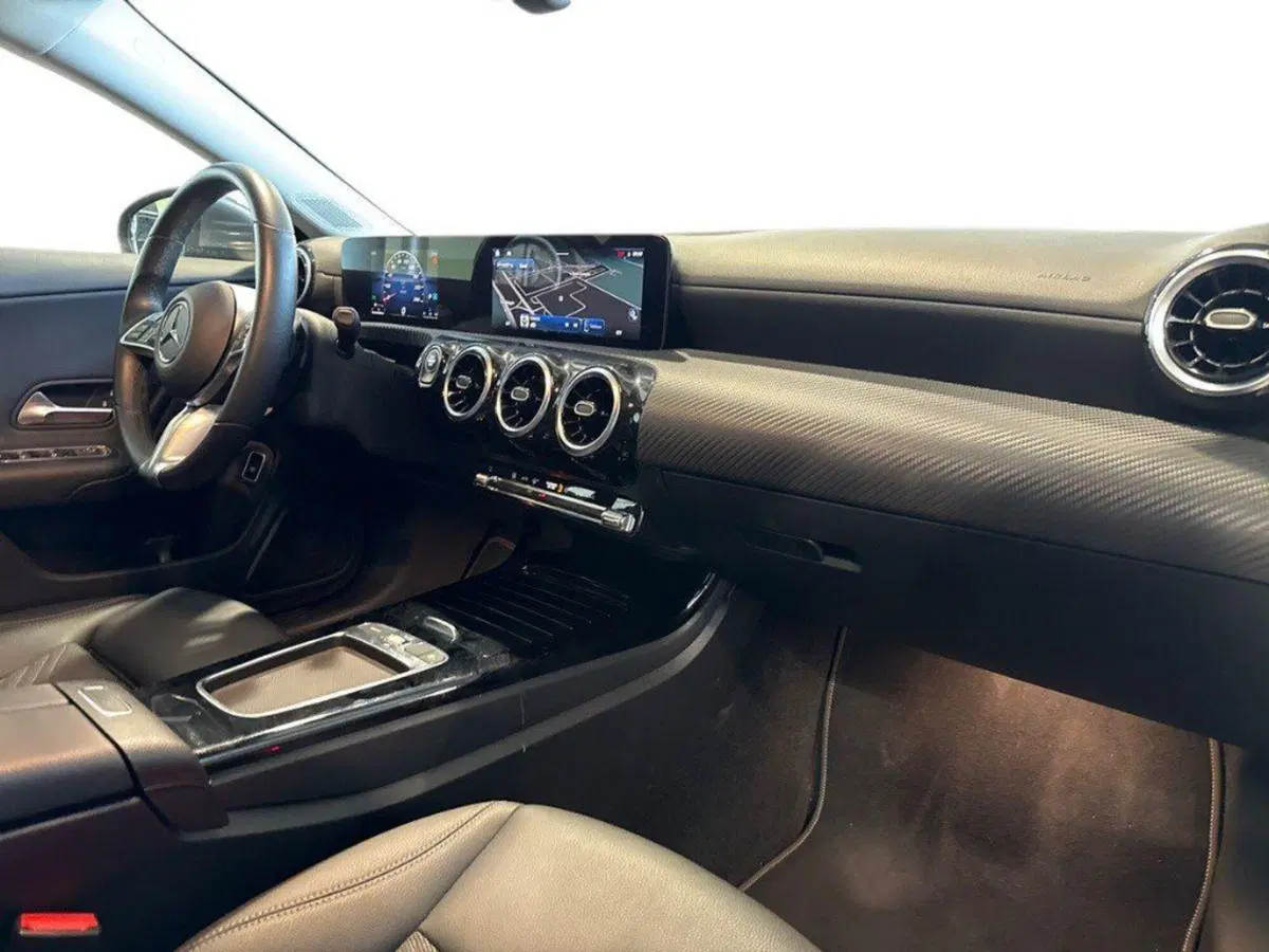 Mercedes-Benz CLA Shooting Brake usata a Ancona (12)