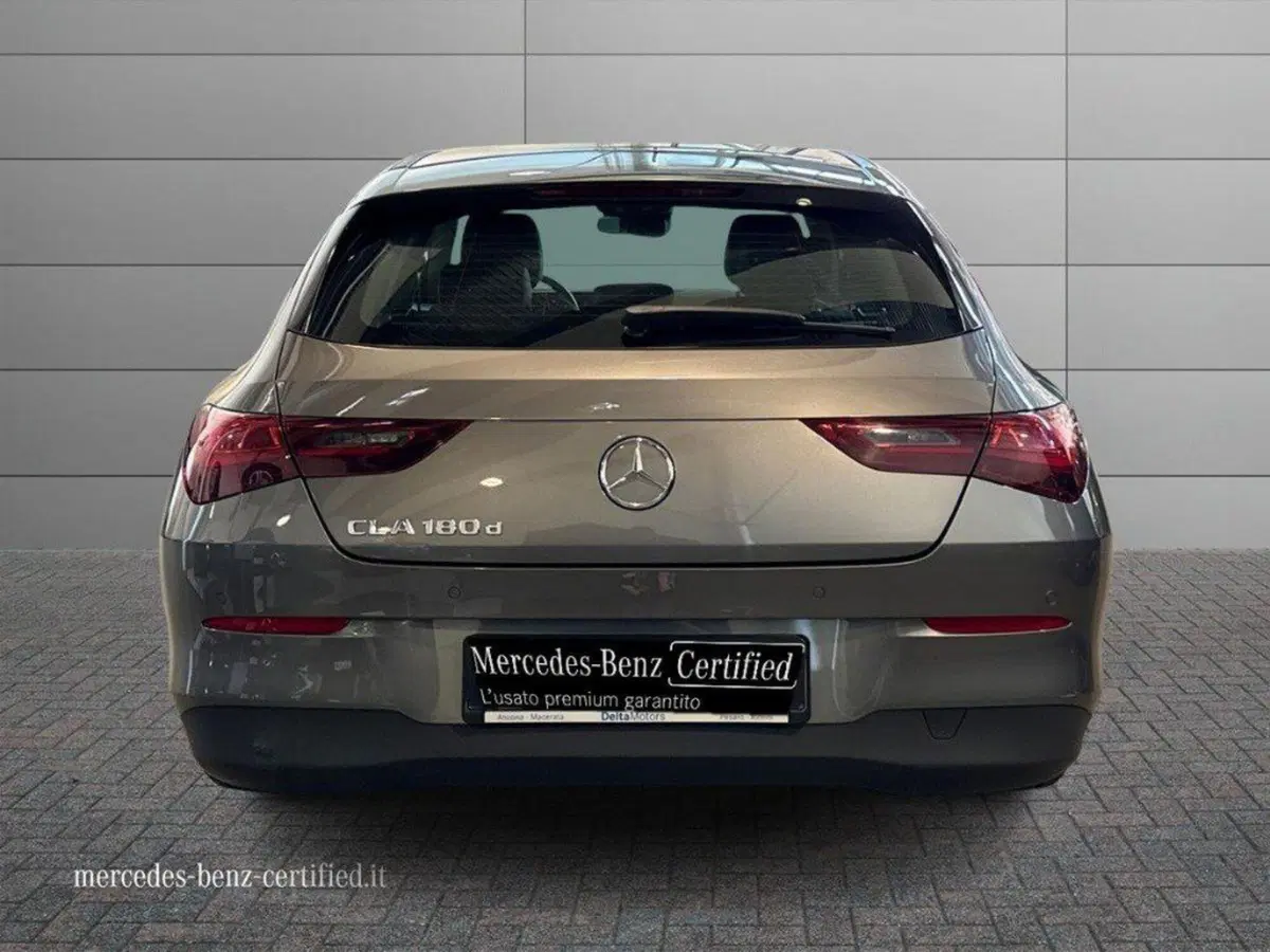 Mercedes-Benz CLA Shooting Brake usata a Ancona (4)