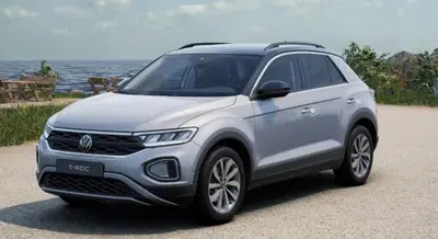 Volkswagen T-Roc 1.5 tsi Life dsg del 2024 usata a Pratola Serra