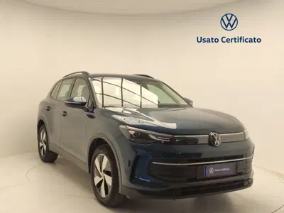 Volkswagen Tiguan 1.5 tsi ehybrid Life 204cv dsg del 2024 usata a Pratola Serra