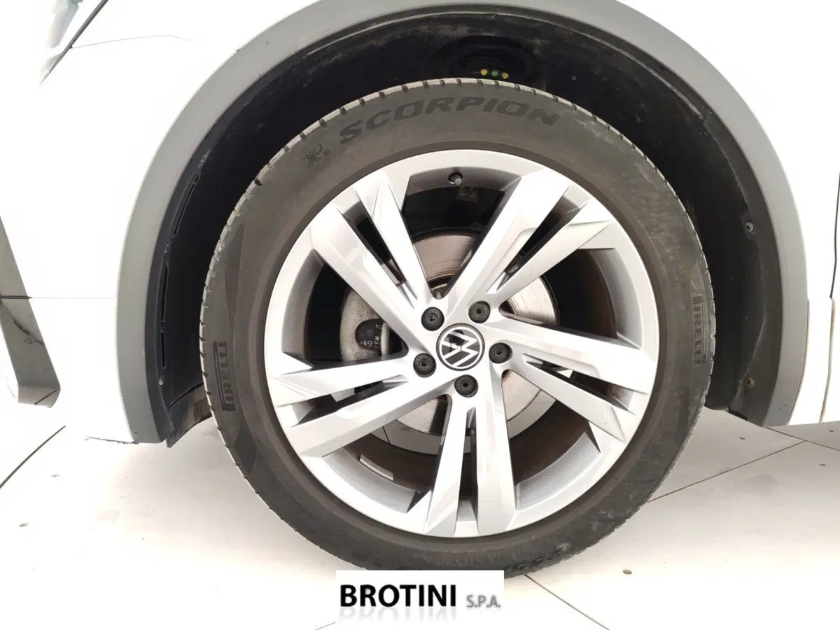 Volkswagen Tiguan usata a Massa-Carrara (6)