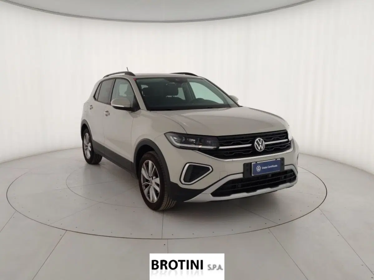 Volkswagen T-Cross usata a Massa-Carrara (4)