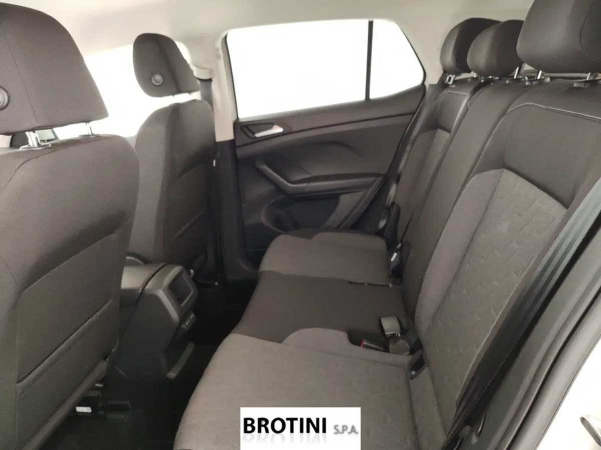 Volkswagen T-Cross usata a Massa-Carrara (9)