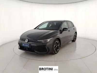 Volkswagen Golf 1.5 eTSI 150 CV EVO ACT DSG R-Line nuova a Massa