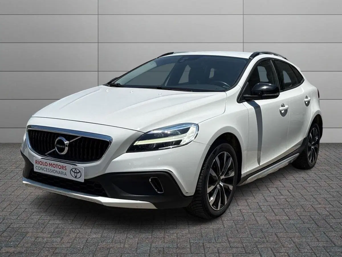 Volvo V40 Cross Country usata a Palermo