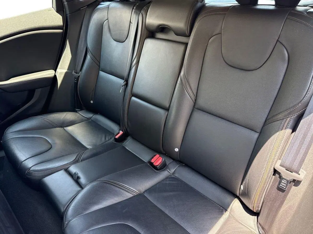 Volvo V40 Cross Country usata a Palermo (10)