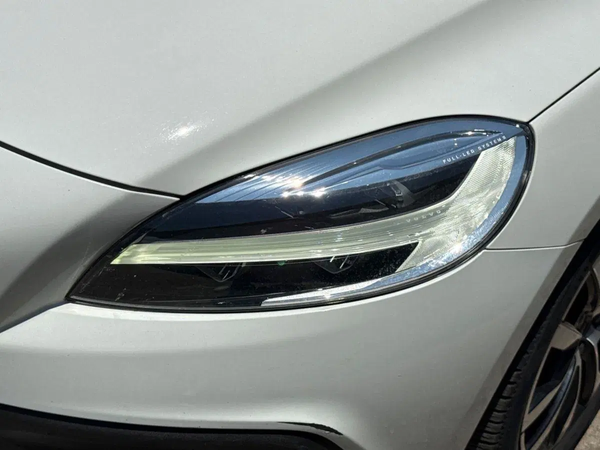 Volvo V40 Cross Country usata a Palermo (13)