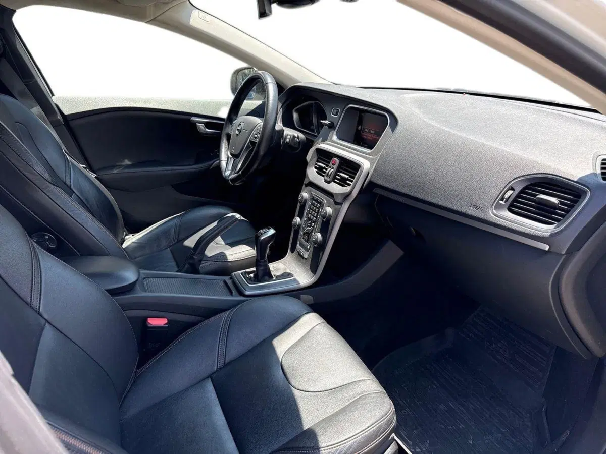 Volvo V40 Cross Country usata a Palermo (15)