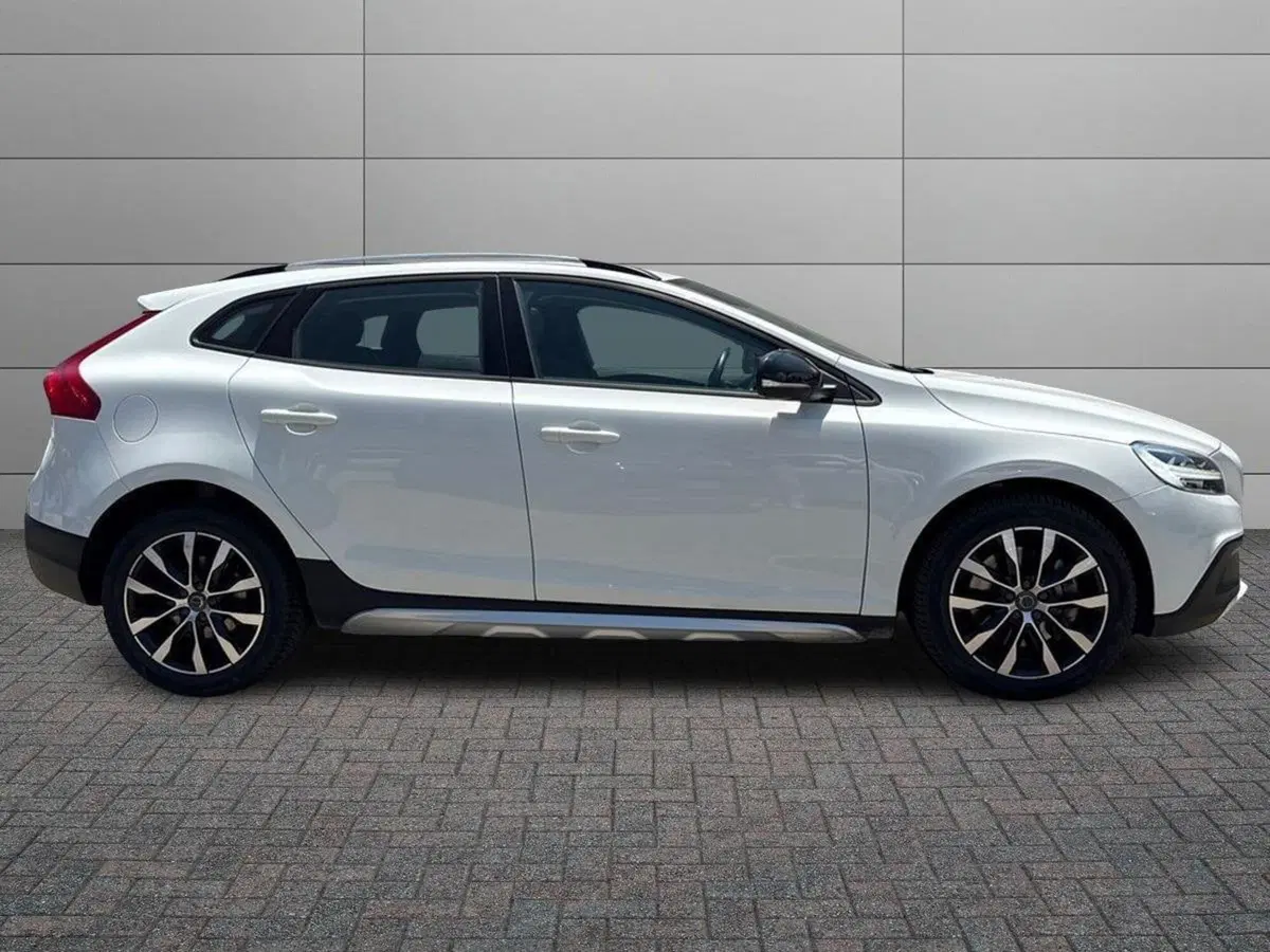 Volvo V40 Cross Country usata a Palermo (3)