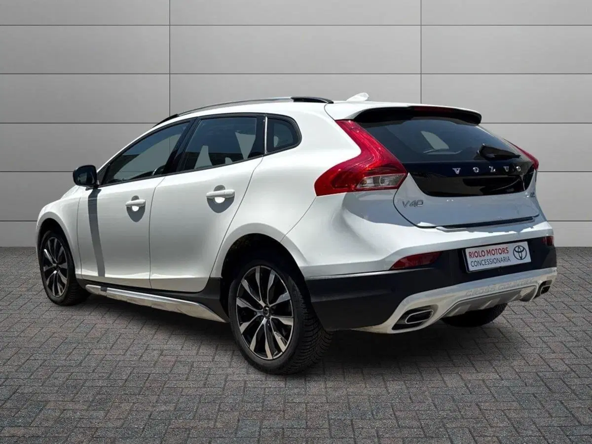 Volvo V40 Cross Country usata a Palermo (4)