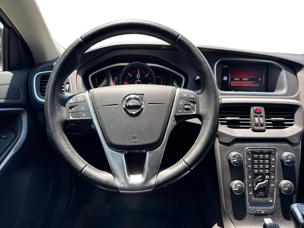 Volvo V40 Cross Country usata a Palermo (7)