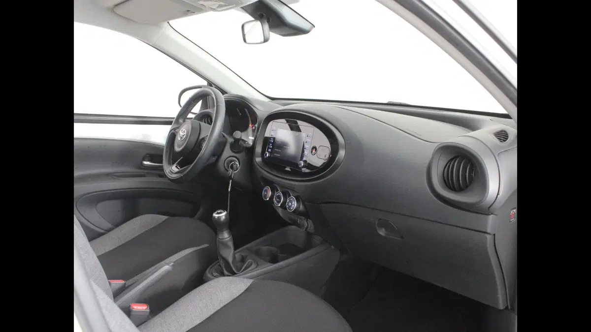 Toyota Aygo X usata a Palermo (6)