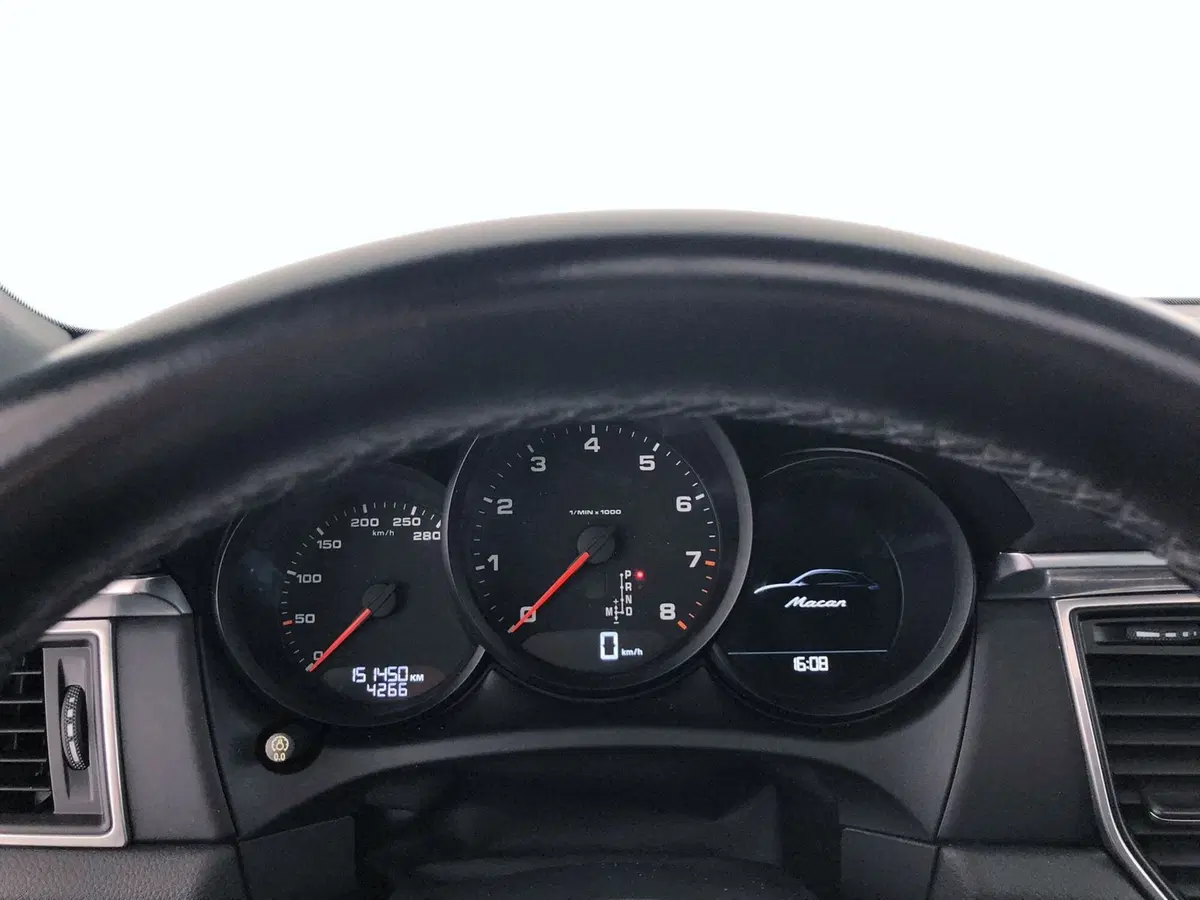 Porsche Macan usata a Perugia (14)