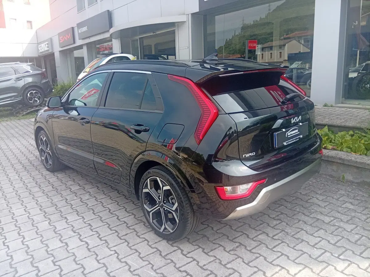 Kia Niro usata a Brescia (7)