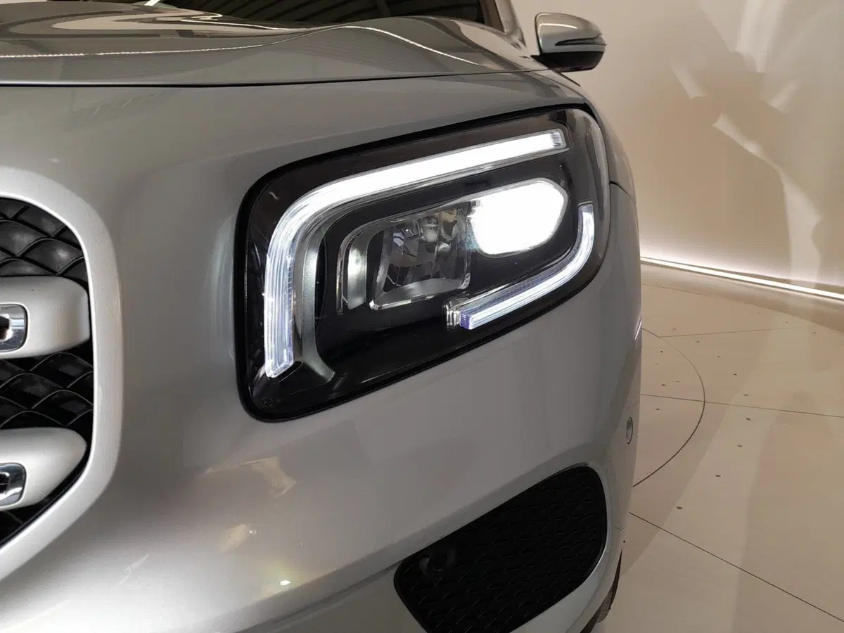 Mercedes-Benz GLB usata a Bologna (7)
