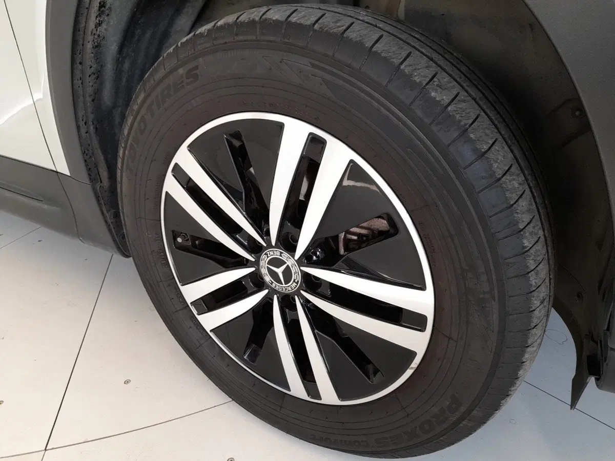 Mercedes-Benz GLB usata a Bologna (8)