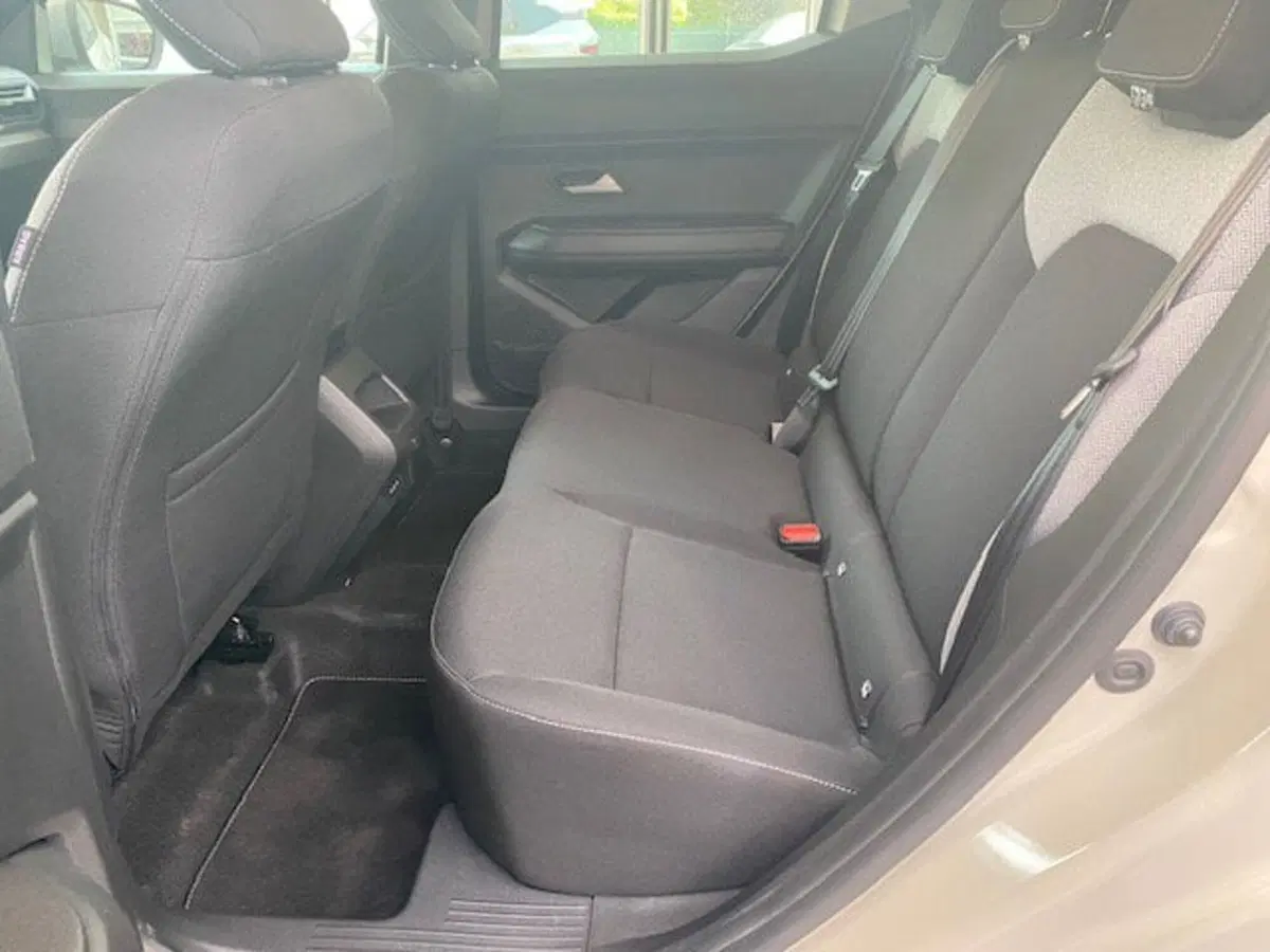 Dacia Duster usata a Verona (12)