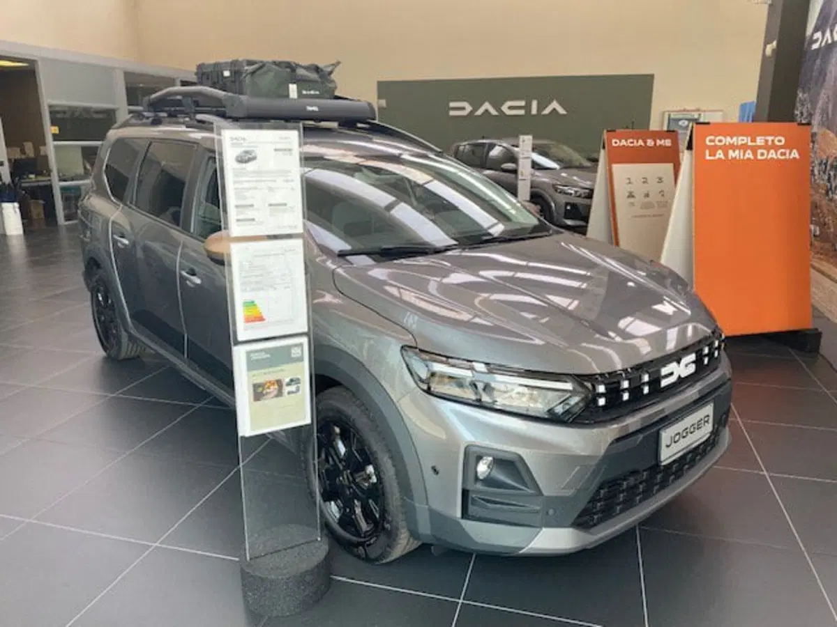 Dacia Jogger nuova a Verona (2)