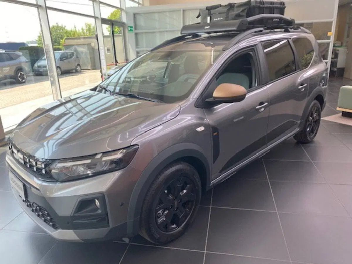 Dacia Jogger nuova a Verona (4)