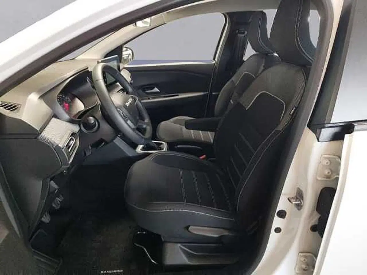 Dacia Sandero Streetway usata a Milano (10)