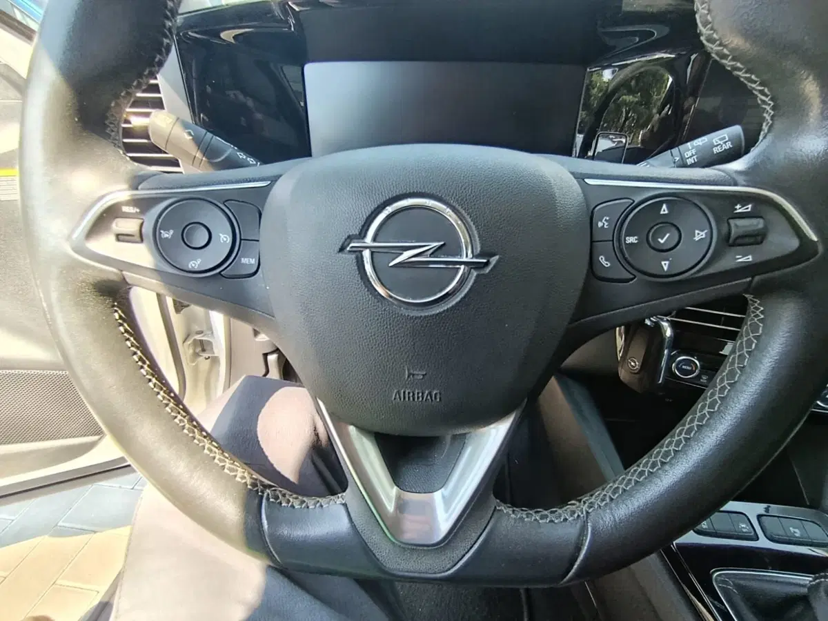 Opel Mokka usata a Massa-Carrara (16)