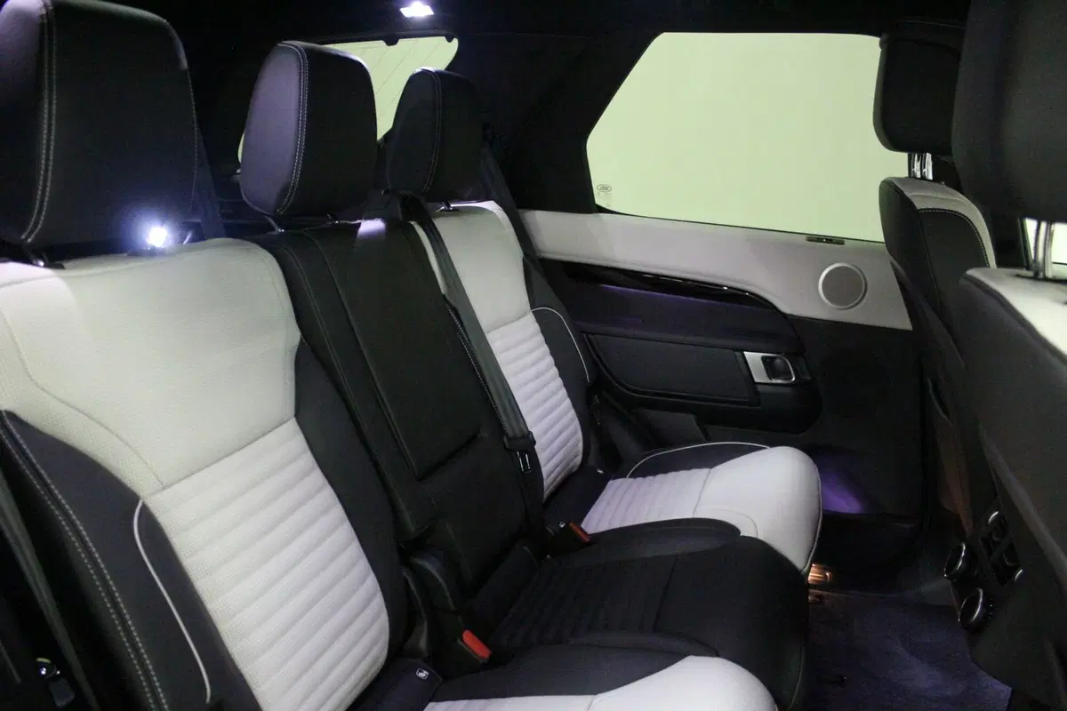 Land Rover Discovery nuova a Brescia (5)