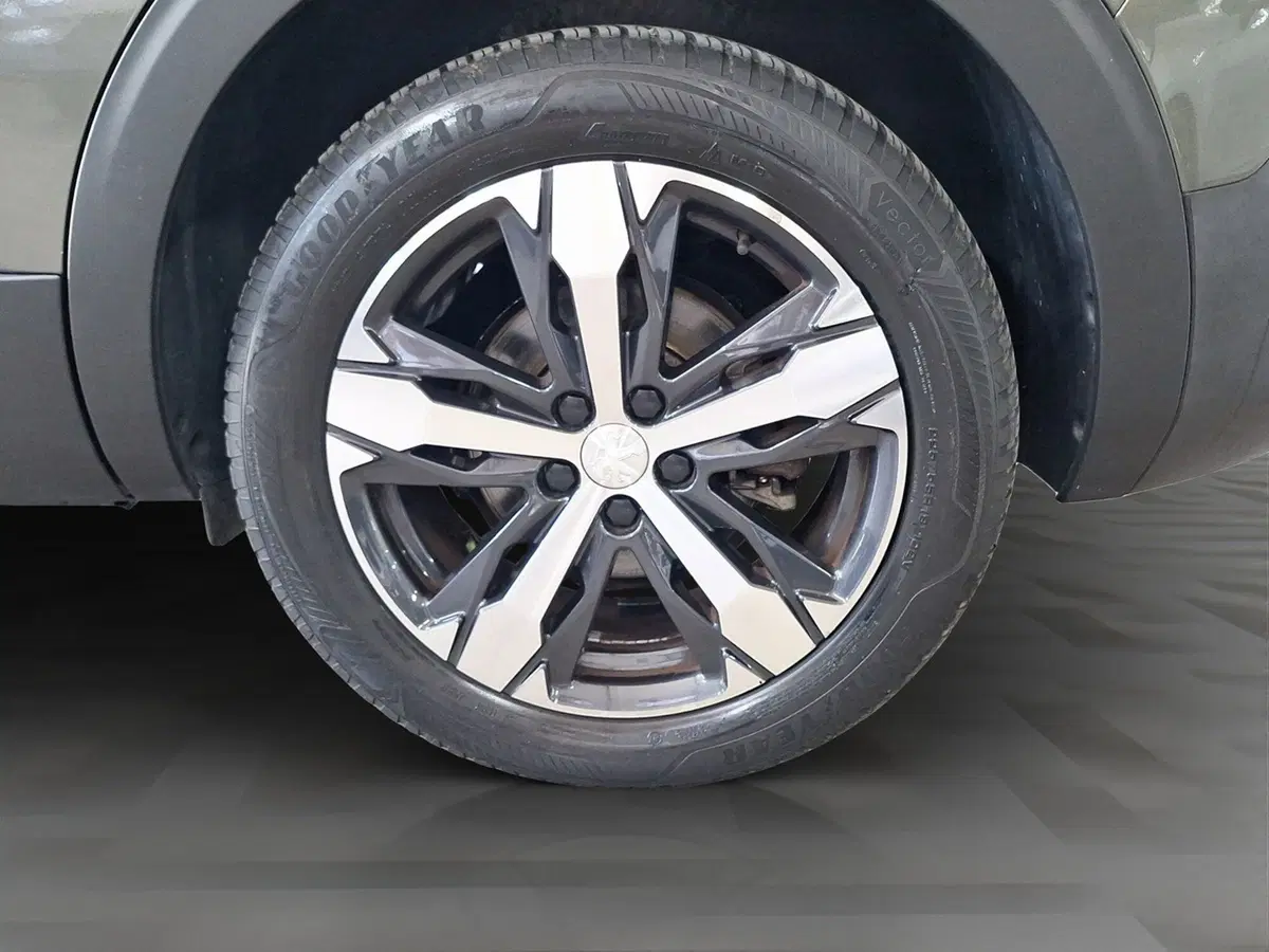 Peugeot 5008 usata a Macerata (12)