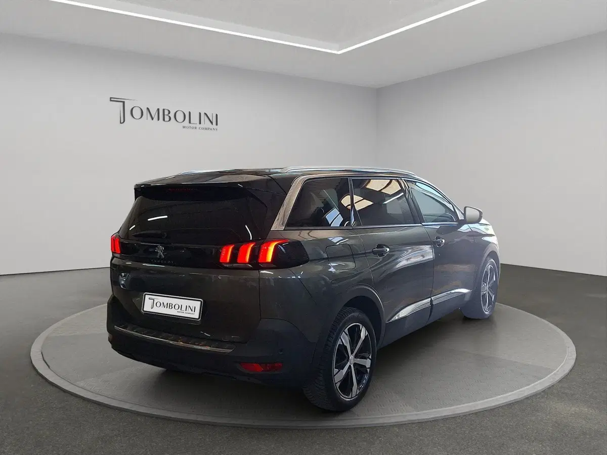 Peugeot 5008 usata a Macerata (6)