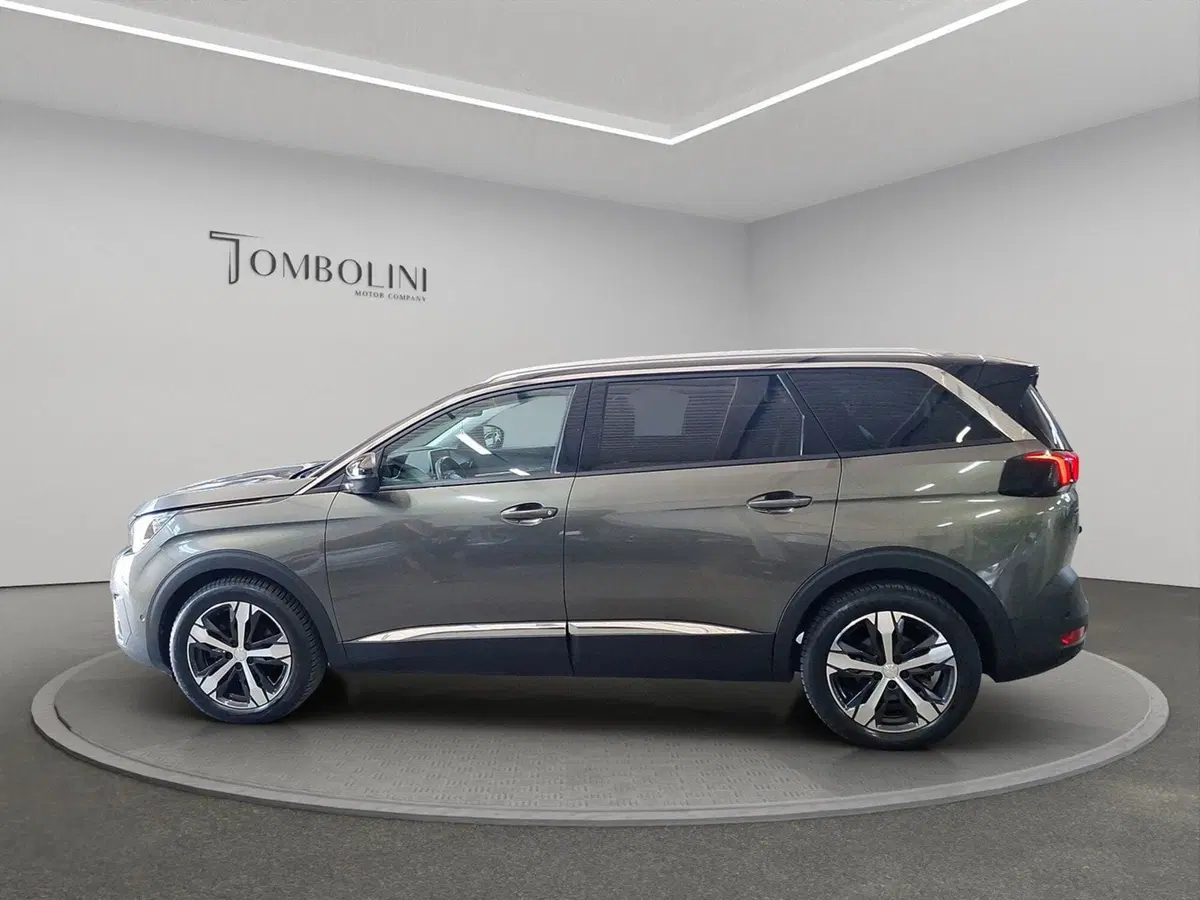 Peugeot 5008 usata a Macerata (8)